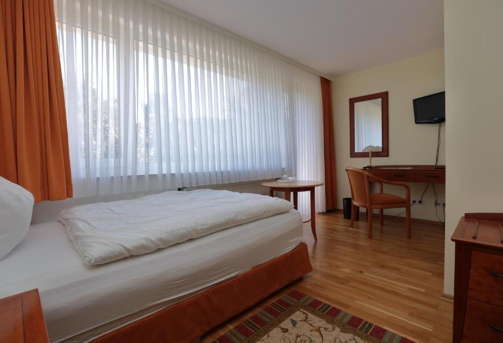Hotel Am Rossberg Altenahr Værelse billede