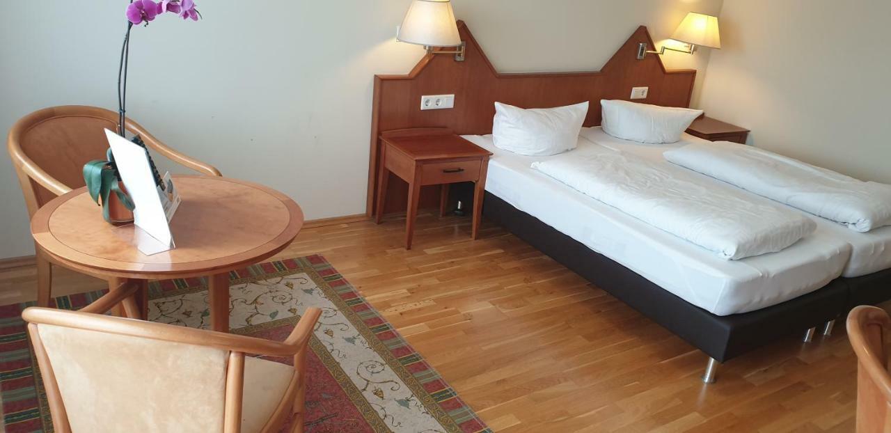 Hotel Am Rossberg Altenahr Eksteriør billede